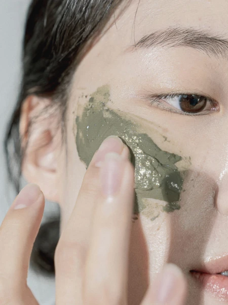 Освежающая глиняная маска для лица с экстрактом нони Celimax The Real Noni Refresh Clay Mask Освежающая глиняная маска для лица с экстрактом нони Celimax The Real Noni Refresh Clay Mask