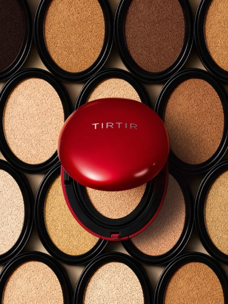 Тональный кушон с полуматовым финишем TIRTIR Mask Fit Red Cushion 35N Walnut Тональный кушон с полуматовым финишем TIRTIR Mask Fit Red Cushion 35N Walnut