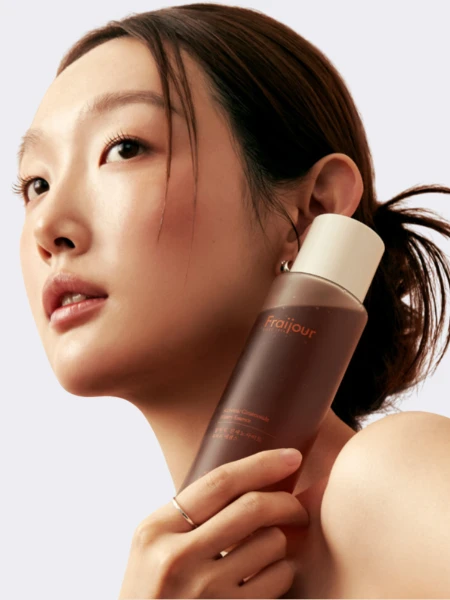 Обновляющая эссенция для лица с экстрактом женьшеня Fraijour Alchemic Ginsenoside Watery Essence Обновляющая эссенция для лица с экстрактом женьшеня Fraijour Alchemic Ginsenoside Watery Essence