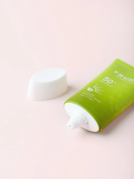 Солнцезащитный крем с экстрактом авокадо Frudia Avocado Greenery Relief Sun Cream SPF50+ PA++++ Солнцезащитный крем с экстрактом авокадо Frudia Avocado Greenery Relief Sun Cream SPF50+ PA++++