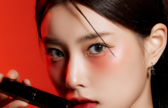 Мультифункциональный стик для макияжа в красном оттенке Ma:nyo Factory No Mercy Spell Mood Stick 04 Red Live