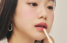 Кисть для макияжа губ rom&nd Lip Smudging Brush