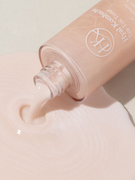 Питательный двухфазный тонер для лица с экстрактом комбучи MEDI-PEEL Hyal Kombucha Tea-Tox Toner Питательный двухфазный тонер для лица с экстрактом комбучи MEDI-PEEL Hyal Kombucha Tea-Tox Toner